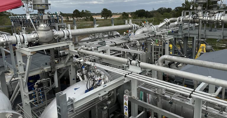 Field Service Image 2